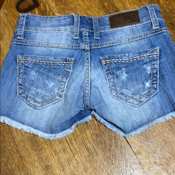 BKE Denim Shorts - Picture 2 of 2